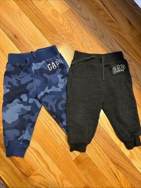 2 12-18 month gap sweat pants